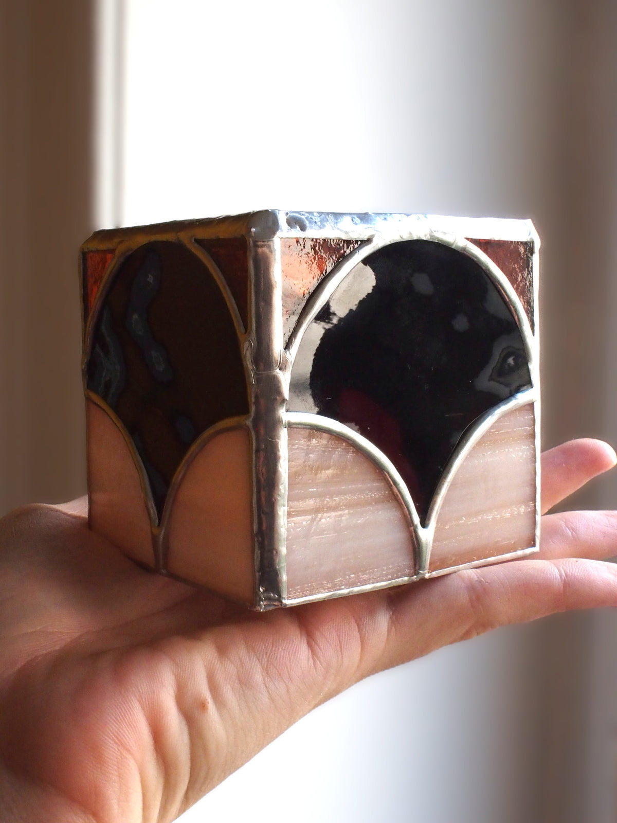 La boîte à lumière des clairières